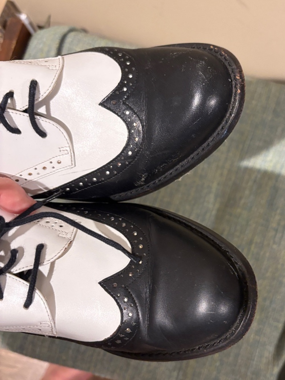 Kenneth Cole Two-Tone Wingtip Oxford Flats in Blue and White - Picture 10 of 10